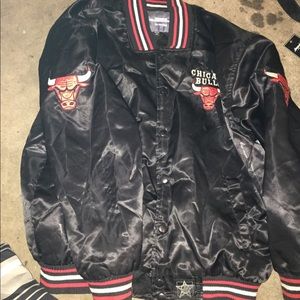 Chicago bulls bomber jacket